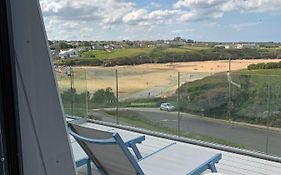 Porth Beach Hotel